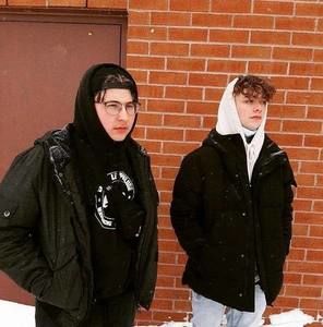 Meet your Posher, Alex